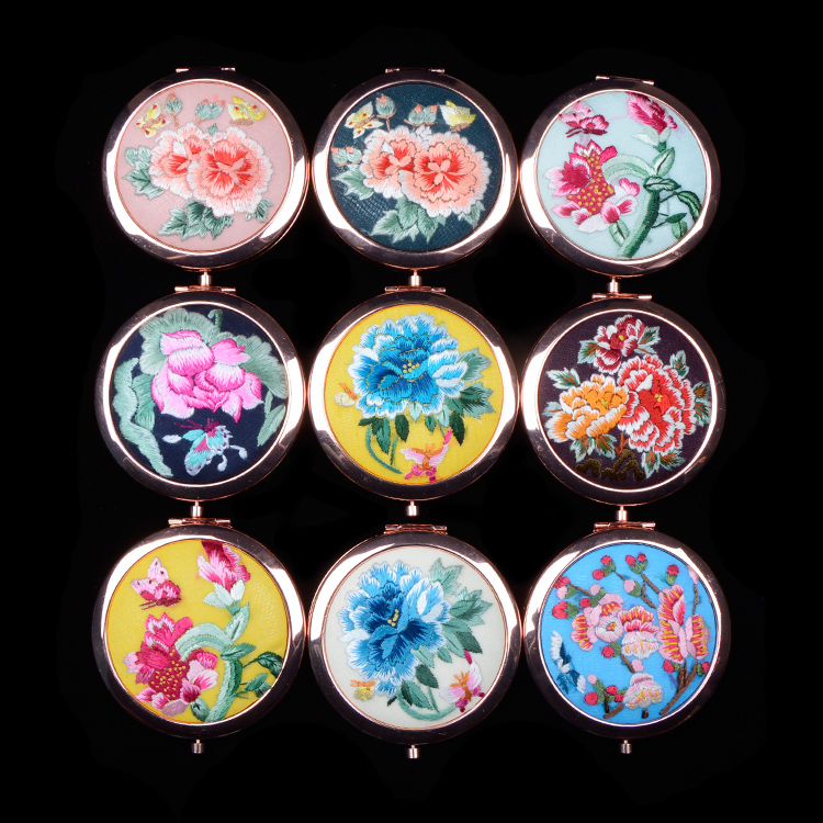 广州化妆随身镜精品出国送礼刺绣中国风古风摄影 手绣镜子